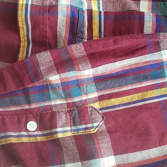 Nice button down - Picture 3 of 3